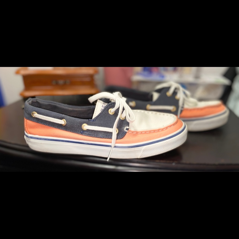 Shoes - Picture 2 of 4